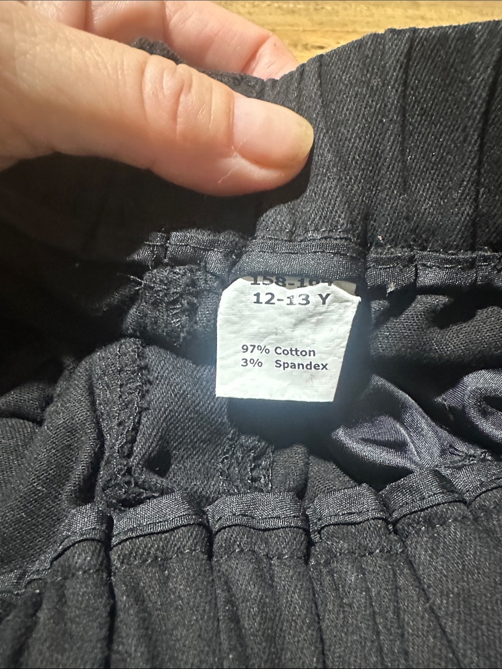 Boys  Black Cargo Jogger Pants - Size 12-13y - Picture 3 of 7